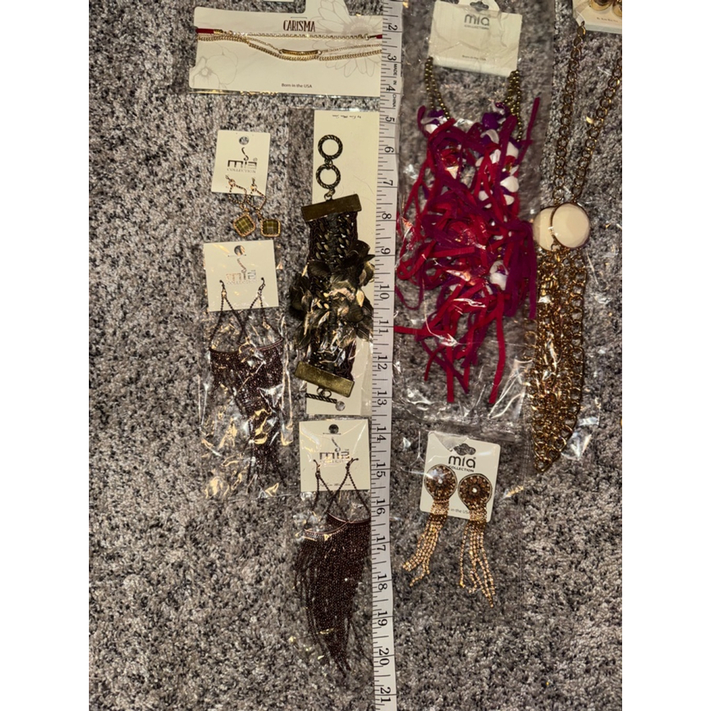 Huge 10 piece bundle of Women's MIA and Carisma Jewelry Gold and Brown​ - Picture 5 of 16